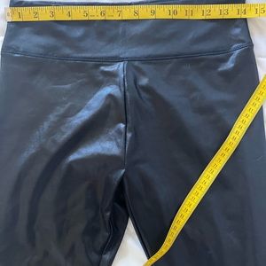 Viral liquid leggings!